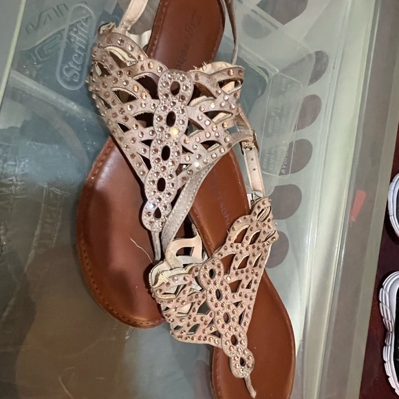 Shoes - Picture 3 of 3